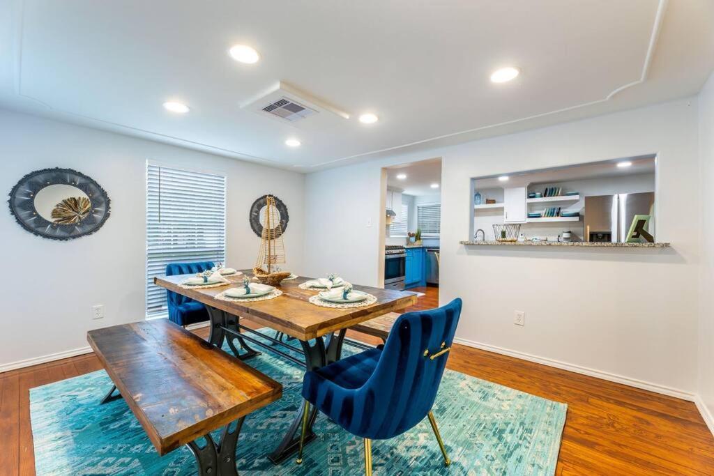 5/3 With A Heated Pool 2 Min From Beach, Updated Galveston Eksteriør bilde