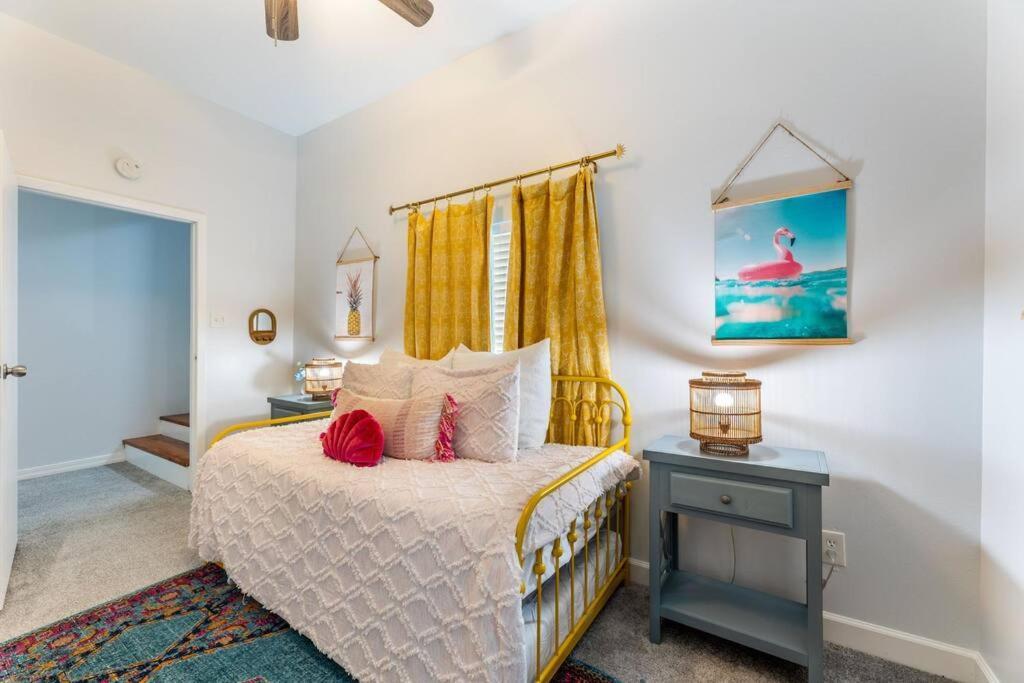5/3 With A Heated Pool 2 Min From Beach, Updated Galveston Eksteriør bilde