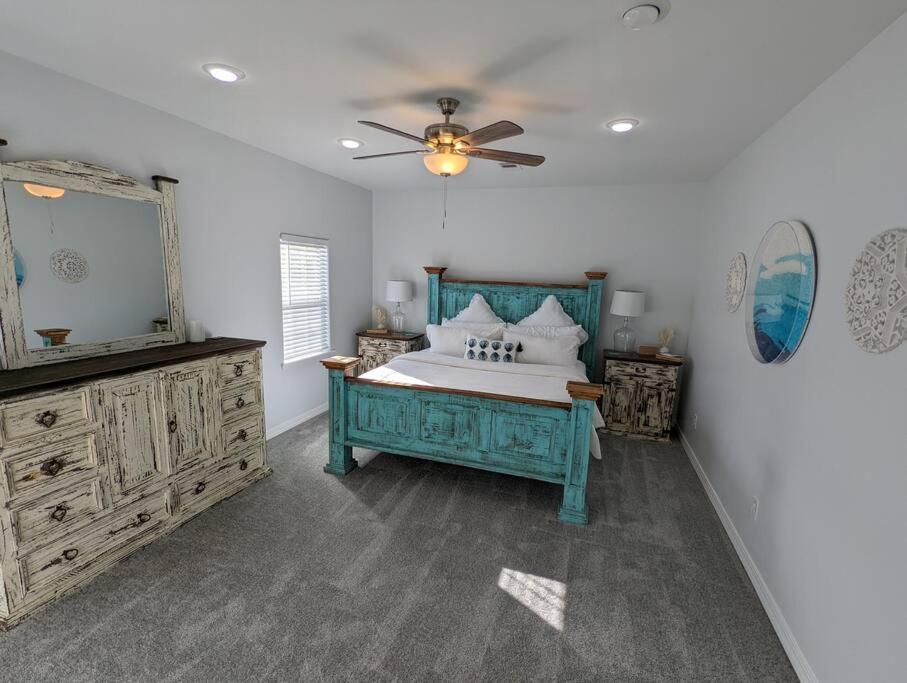 5/3 With A Heated Pool 2 Min From Beach, Updated Galveston Eksteriør bilde
