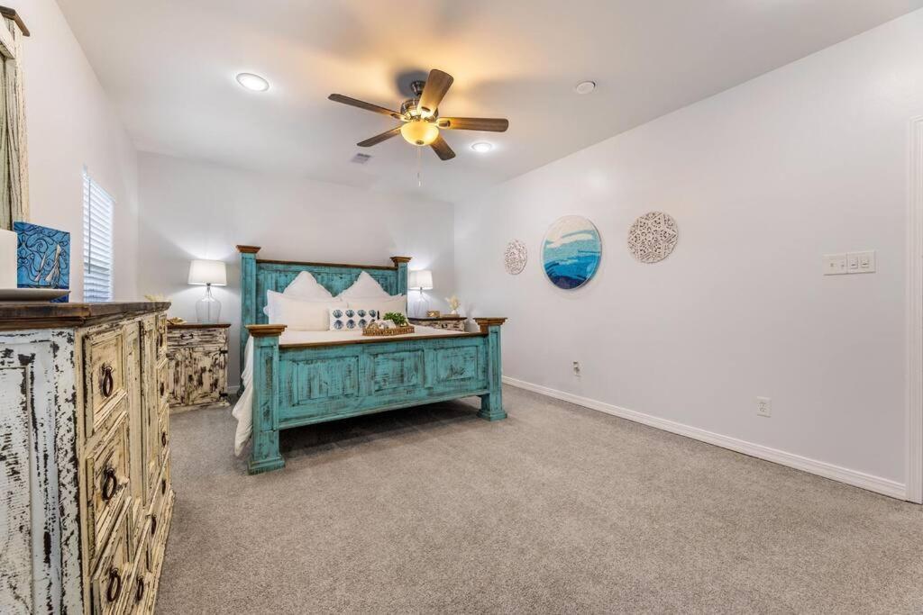 5/3 With A Heated Pool 2 Min From Beach, Updated Galveston Eksteriør bilde