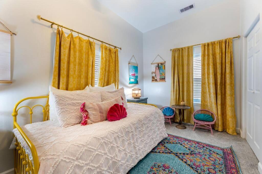 5/3 With A Heated Pool 2 Min From Beach, Updated Galveston Eksteriør bilde