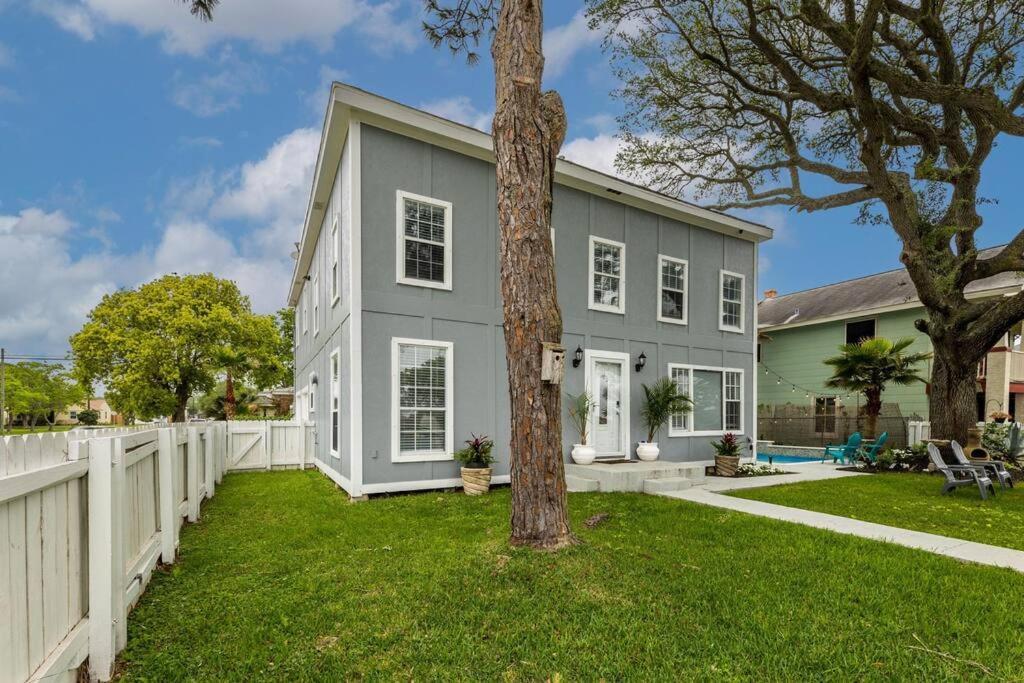 5/3 With A Heated Pool 2 Min From Beach, Updated Galveston Eksteriør bilde