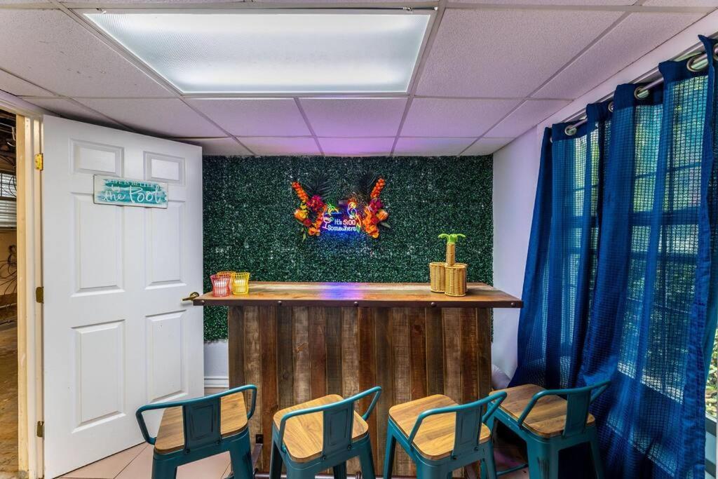 5/3 With A Heated Pool 2 Min From Beach, Updated Galveston Eksteriør bilde