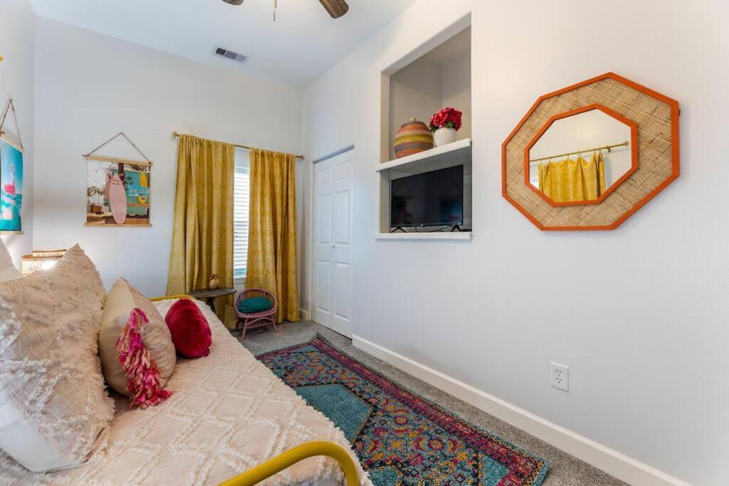 5/3 With A Heated Pool 2 Min From Beach, Updated Galveston Eksteriør bilde